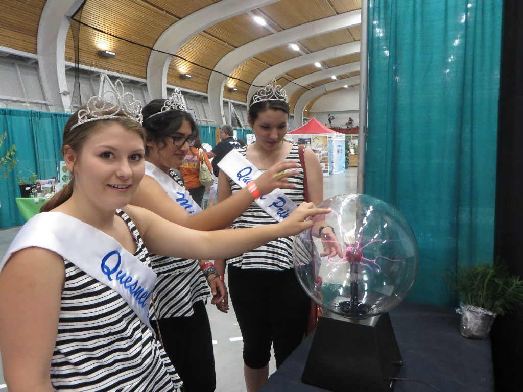 The Quesnel Princesses playing with the lightning ball