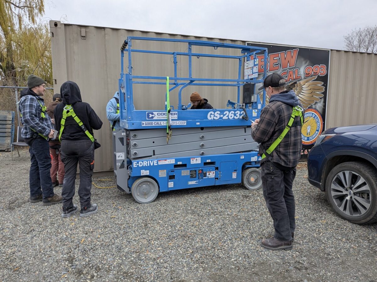 pxl 20251126 214430583