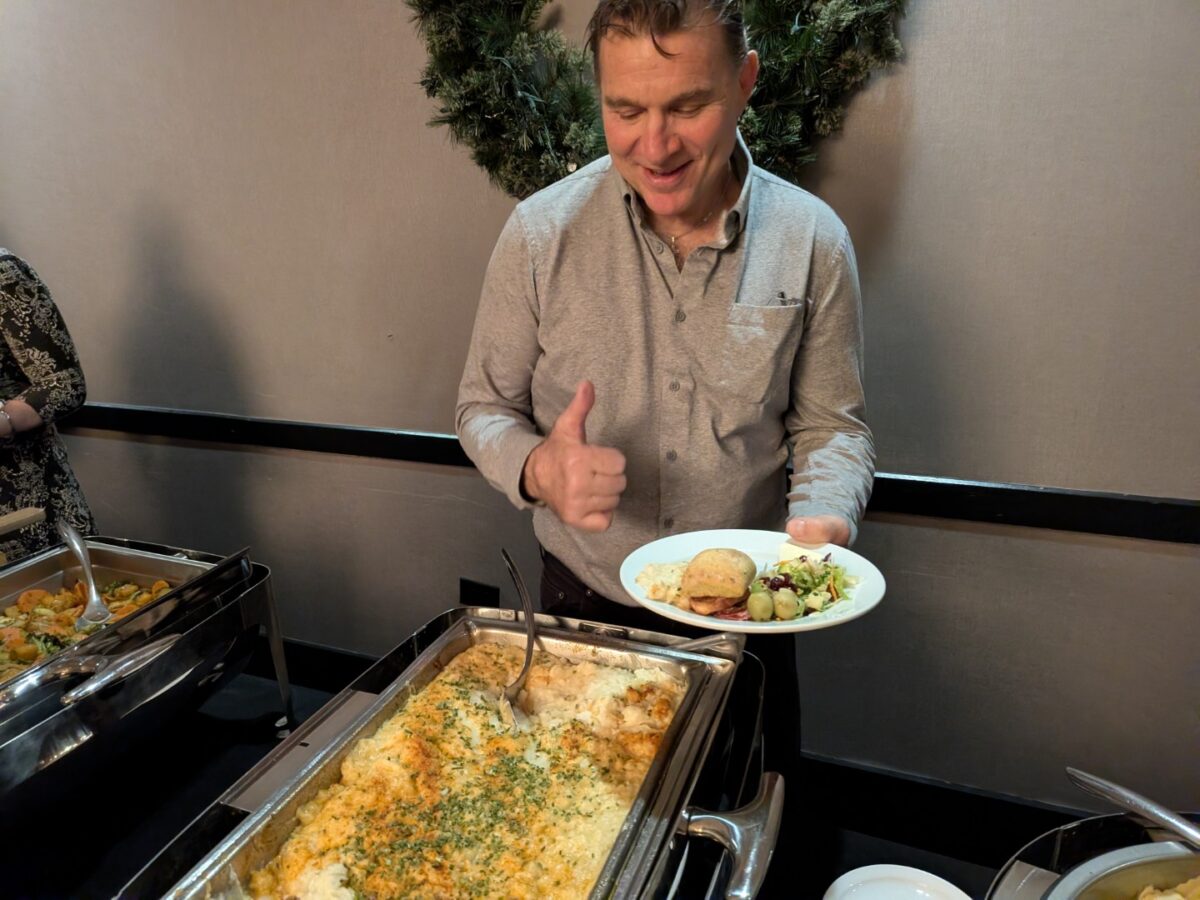 pxl 20251220 030603602.mp (custom)