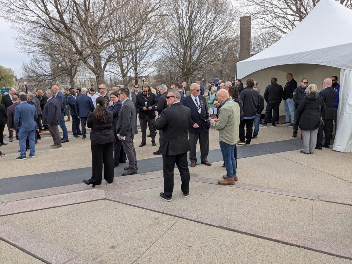 pxl 20260428 141918364