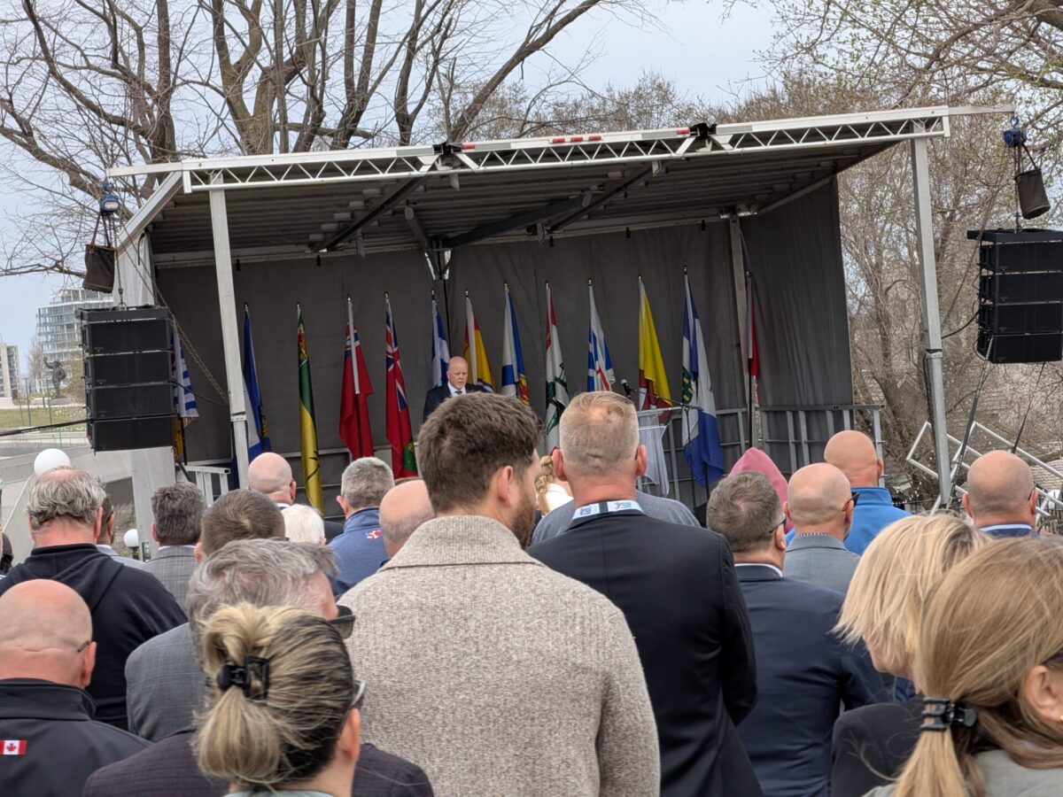 pxl 20260428 152250719