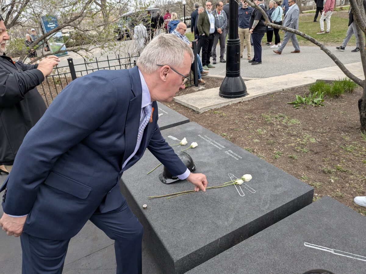 pxl 20260428 154420358